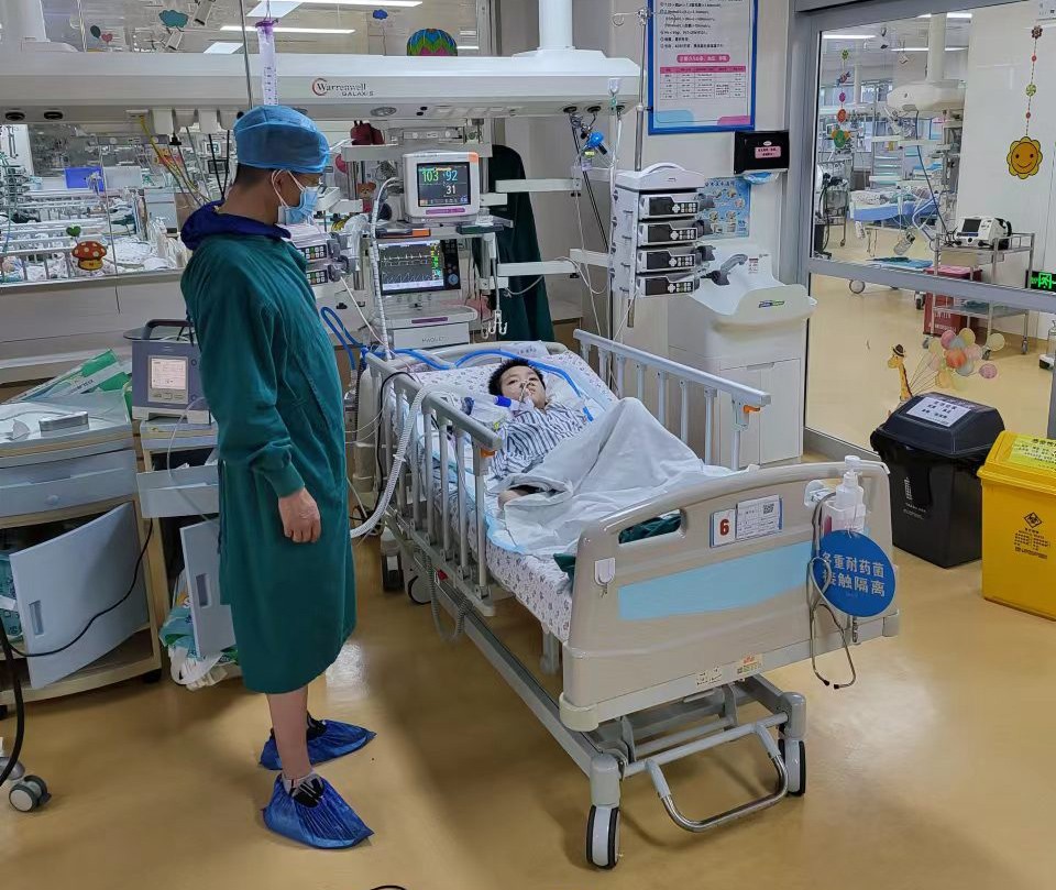 包头跨省救护车出租公司